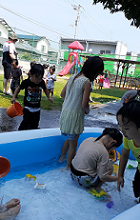 今年最後の水遊び